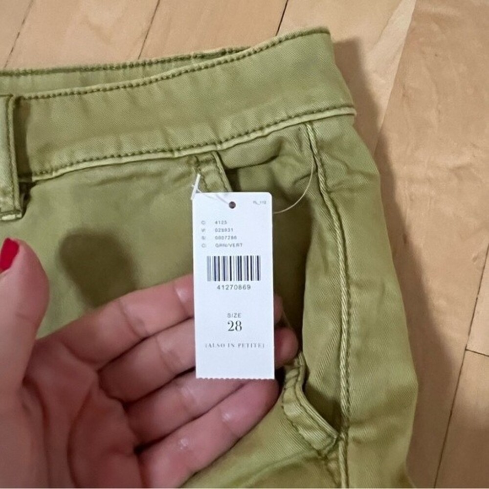 Anthropologie Chino by Anthropologie Relaxed Chino Shorts in Green 28 NWT - Picture 11 of 15